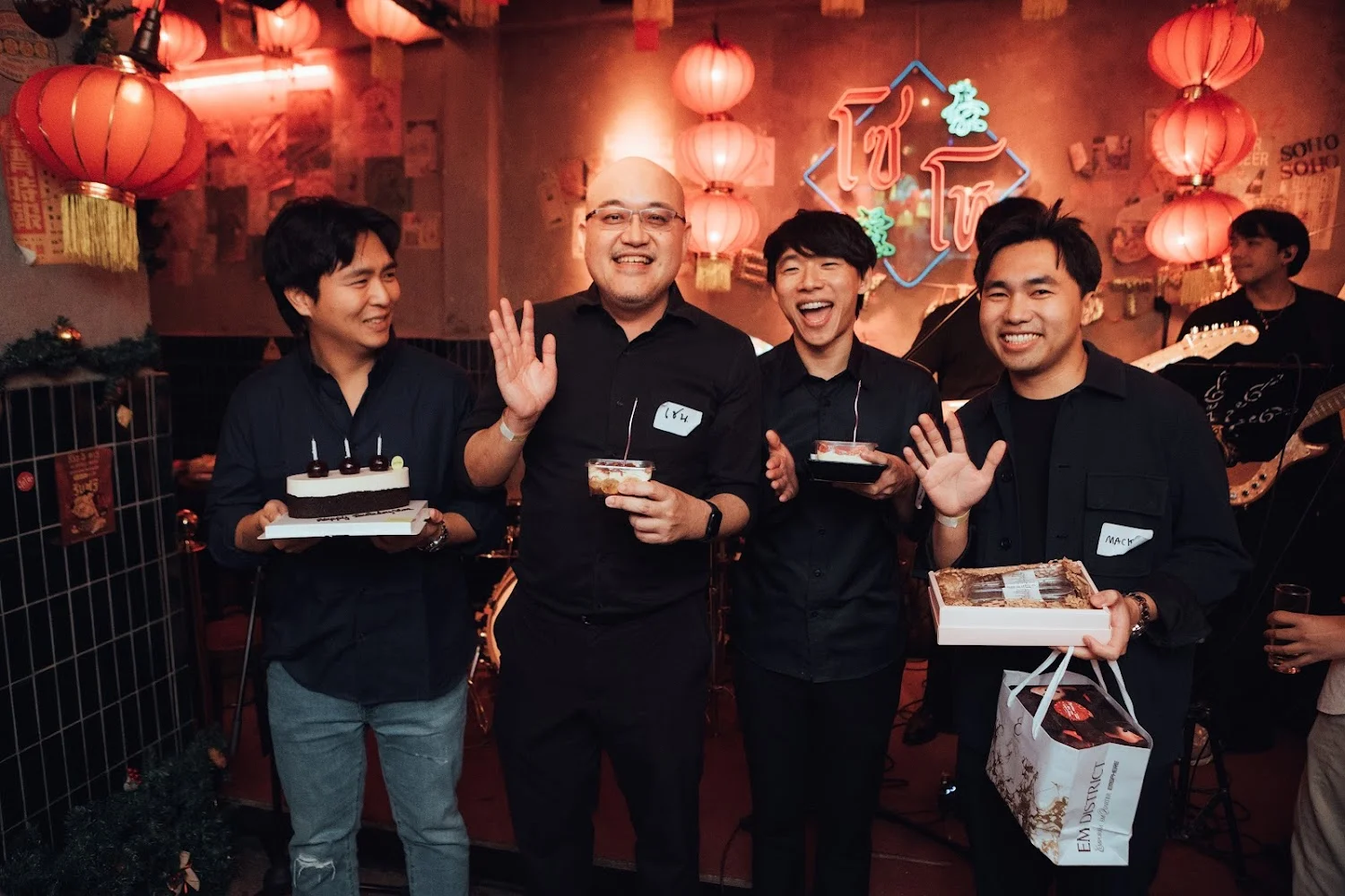 Intimate dinner with the Flow Society community