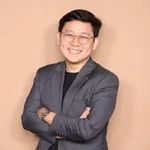P'Em Udomsak Rakwongwan